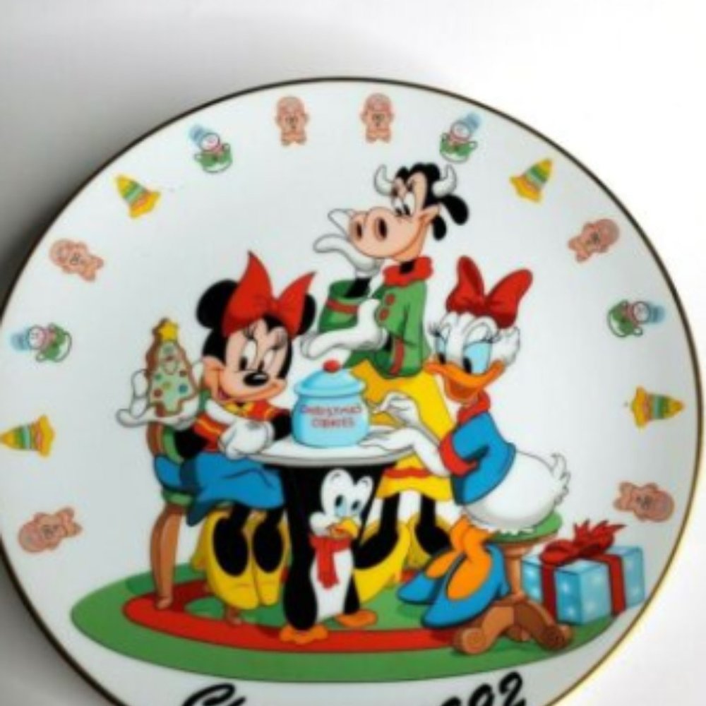 1992 Grolier Coll Ltd. Christmas Collector Plate